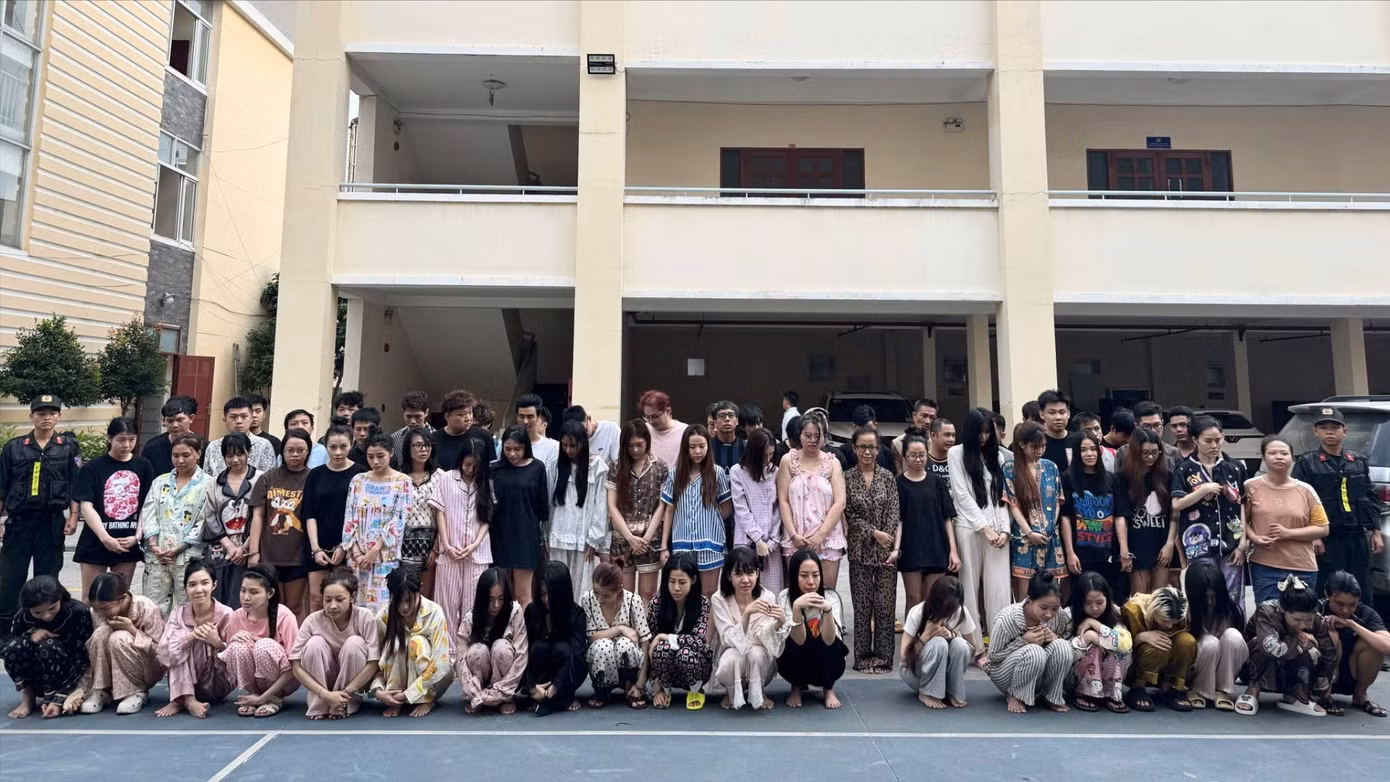 TPHCM triệt phá đường dây kinh doanh thuốc lá điện tử chứa ma túy quy mô lớn